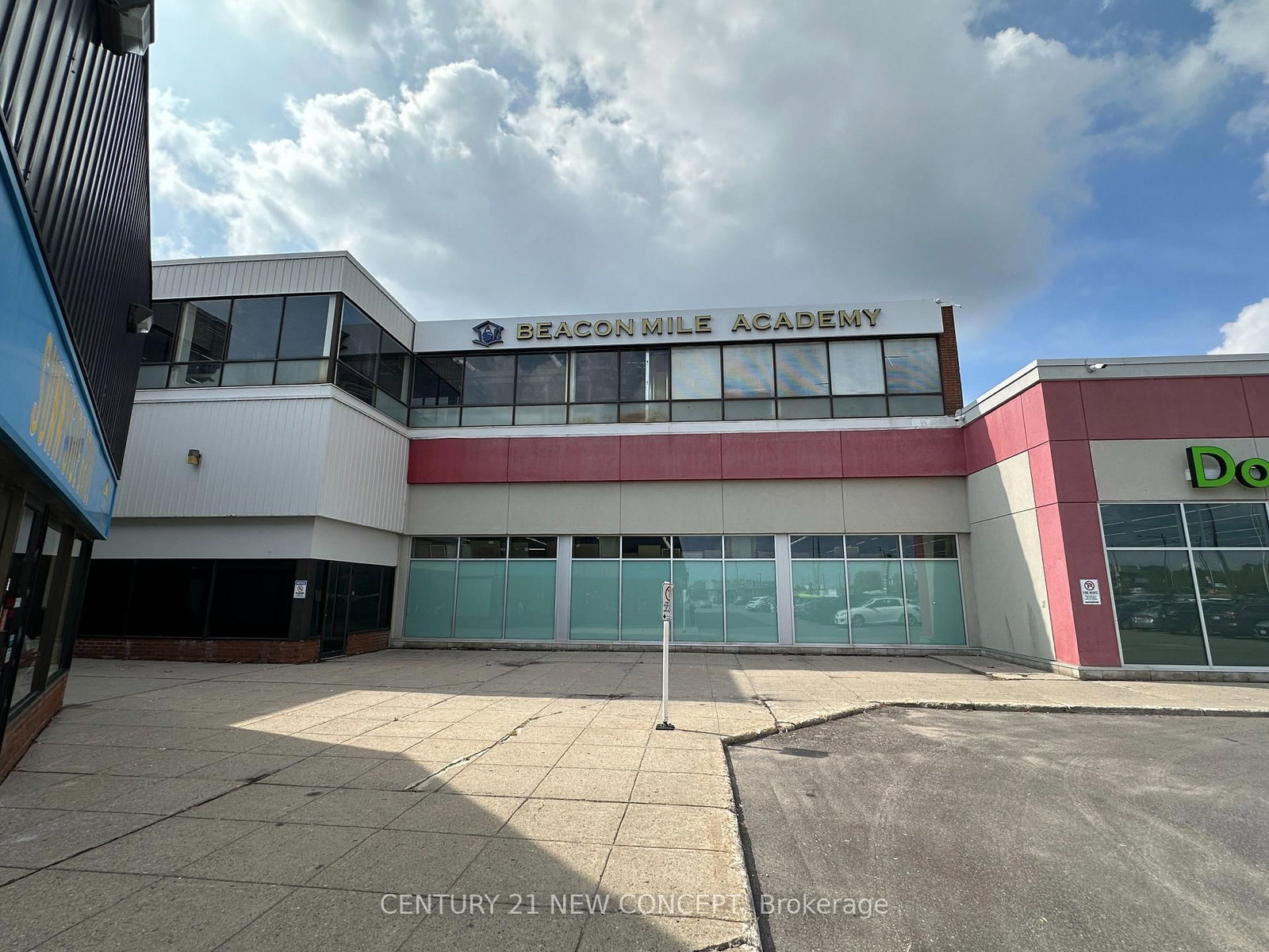 10620 Yonge Street, Unit 2nd F - Photo 4