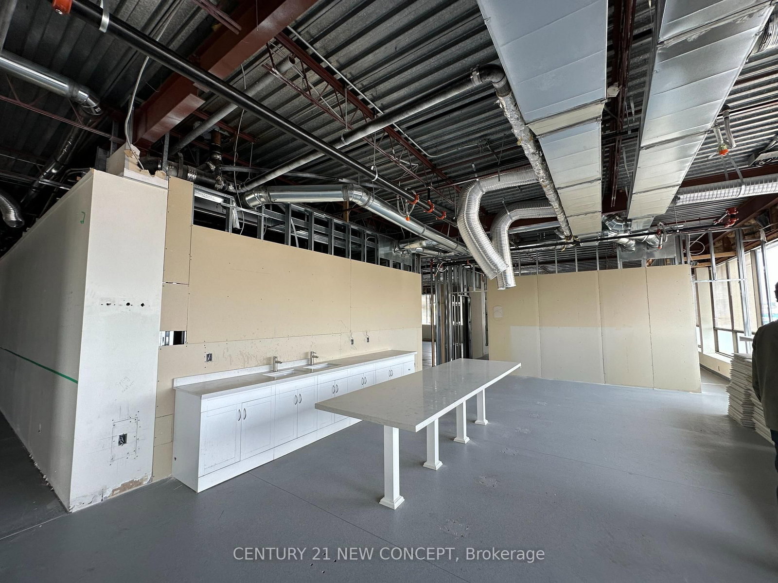 10620 Yonge Street, Unit 2nd F - Photo 9