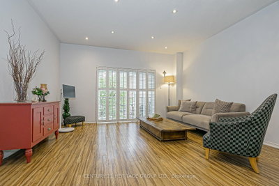 Townhouse sold at 66-23 Observatory Lane, Richmond Hill, Ontario, L4C 0M7 - Observatory - MLS: N12831018