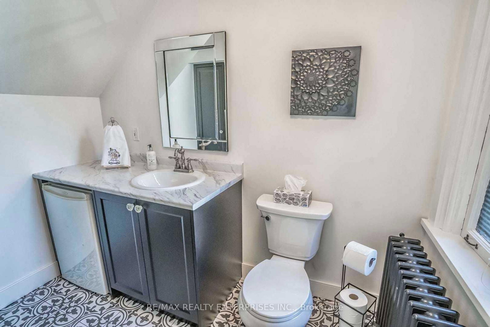 79 Main Street N - Photo 18