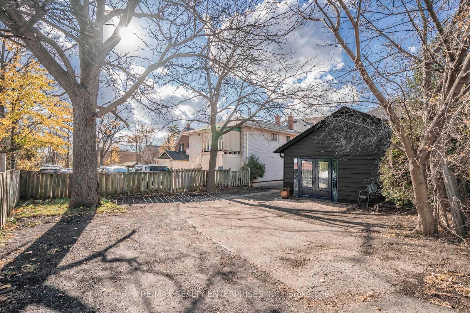 79 Main Street N - Photo 8