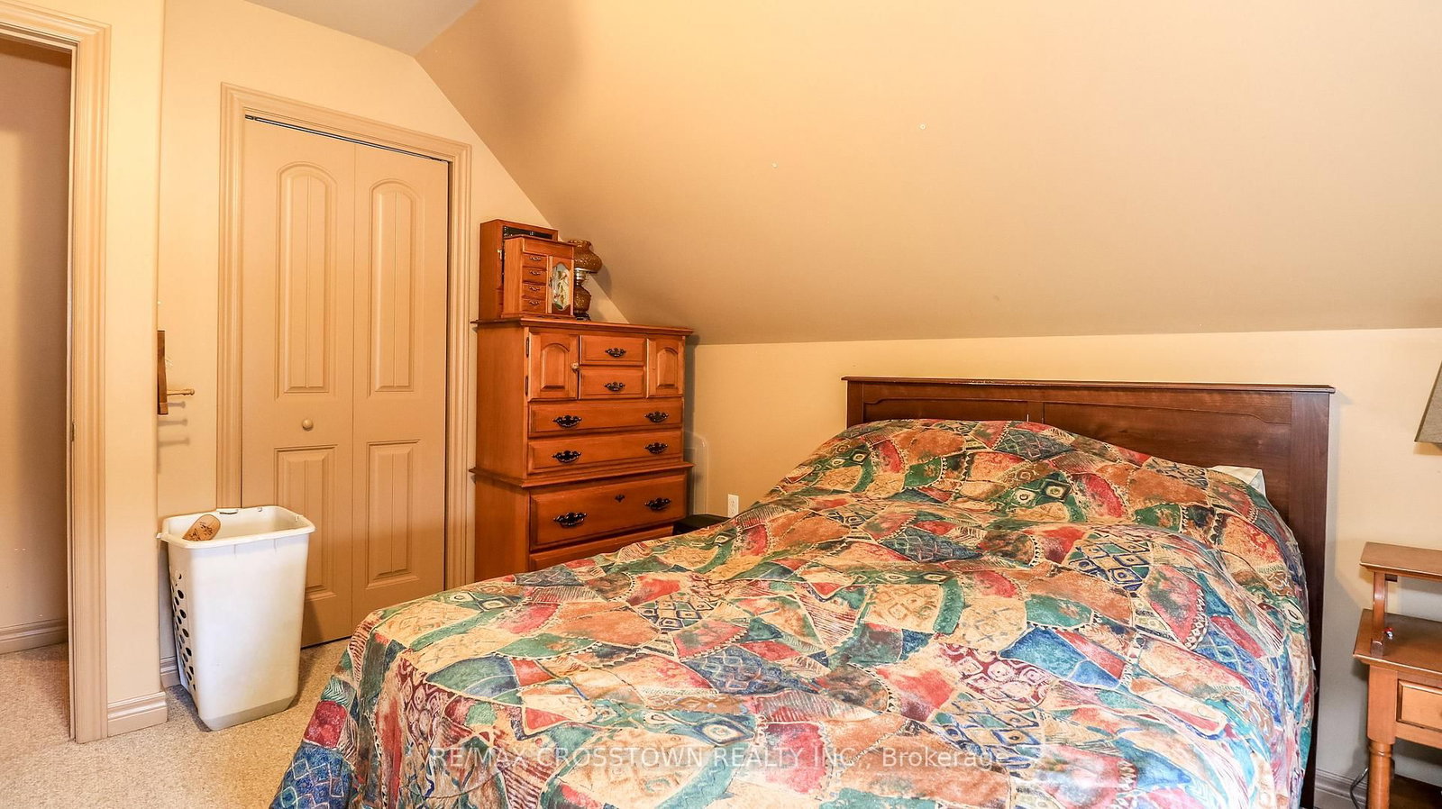 Detached House for sale at 2325 Crystal Beach Road, Innisfil, Ontario, L9S 3W8 - Alcona - MLS: N12831216