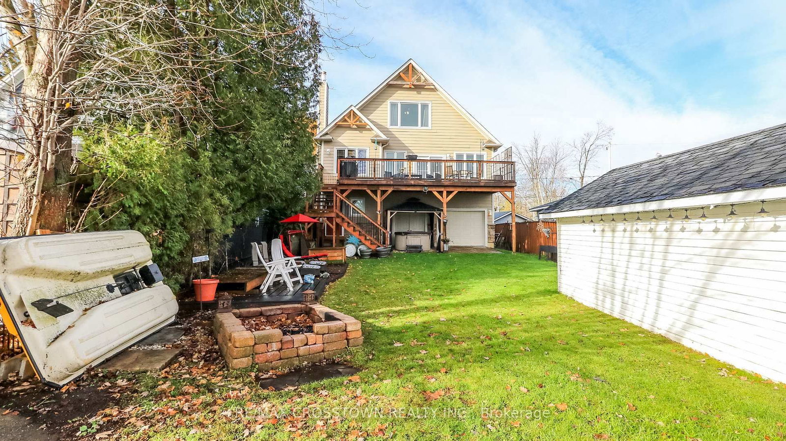 Detached House for sale at 2325 Crystal Beach Road, Innisfil, Ontario, L9S 3W8 - Alcona - MLS: N12831216