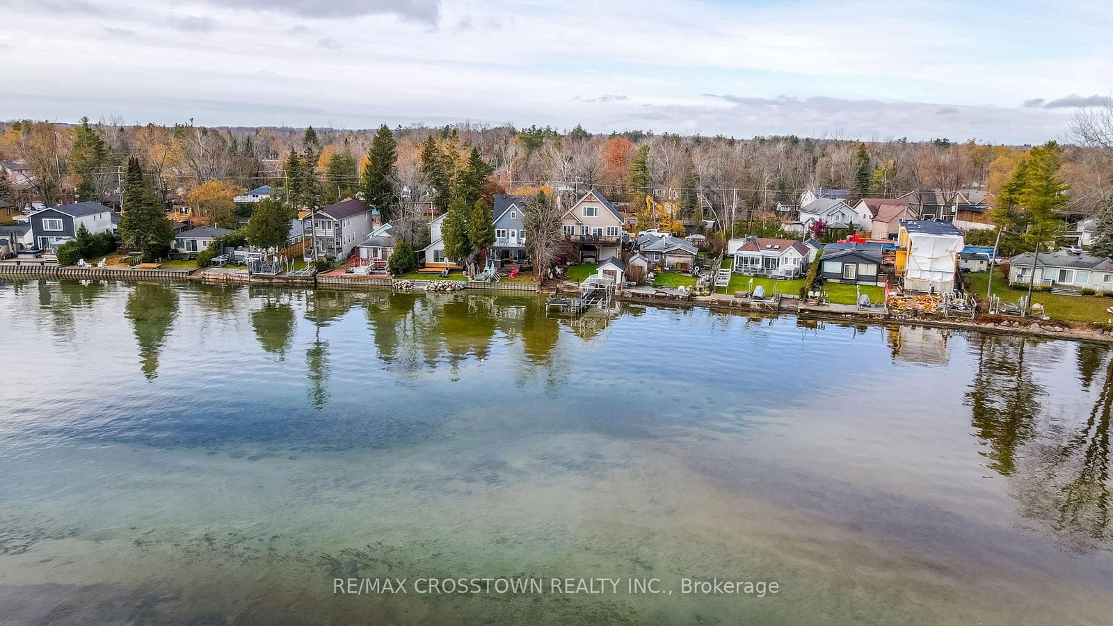 Detached House for sale at 2325 Crystal Beach Road, Innisfil, Ontario, L9S 3W8 - Alcona - MLS: N12831216