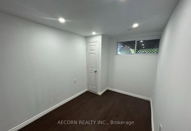 Lower - 411 Sandford Street