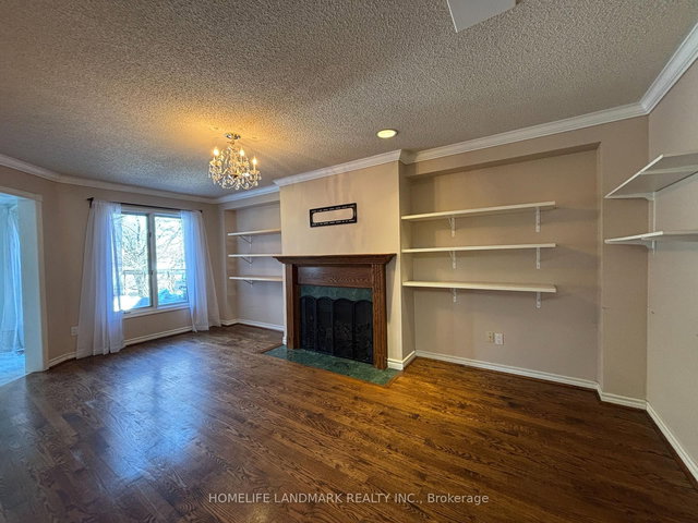 109 Carlyle Crescent