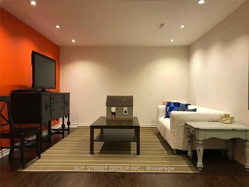 34 Fraser St, Markham, L3T 5H6 | Image 2