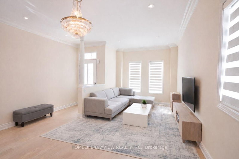 60 Dovetail Dr, Richmond Hill, L4E 5A9 | Image 3