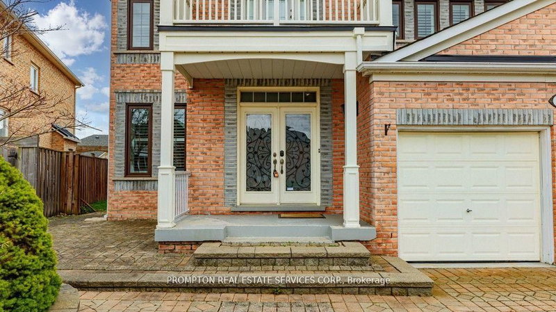 18 Bridleford Crt, Markham, L3P 7Z2 | Image 2