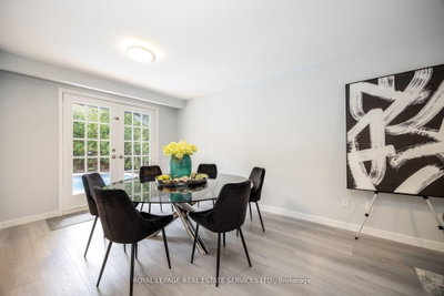 198 Romfield Circuit • Markham, ON photo 8