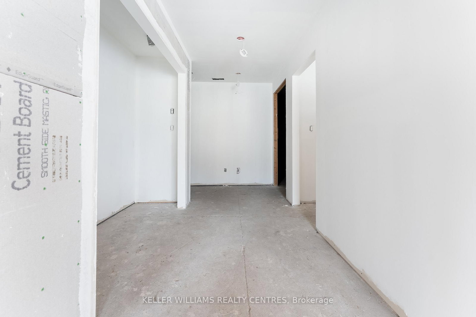 138 Sandiford Drive, Unit 4 - Photo 10