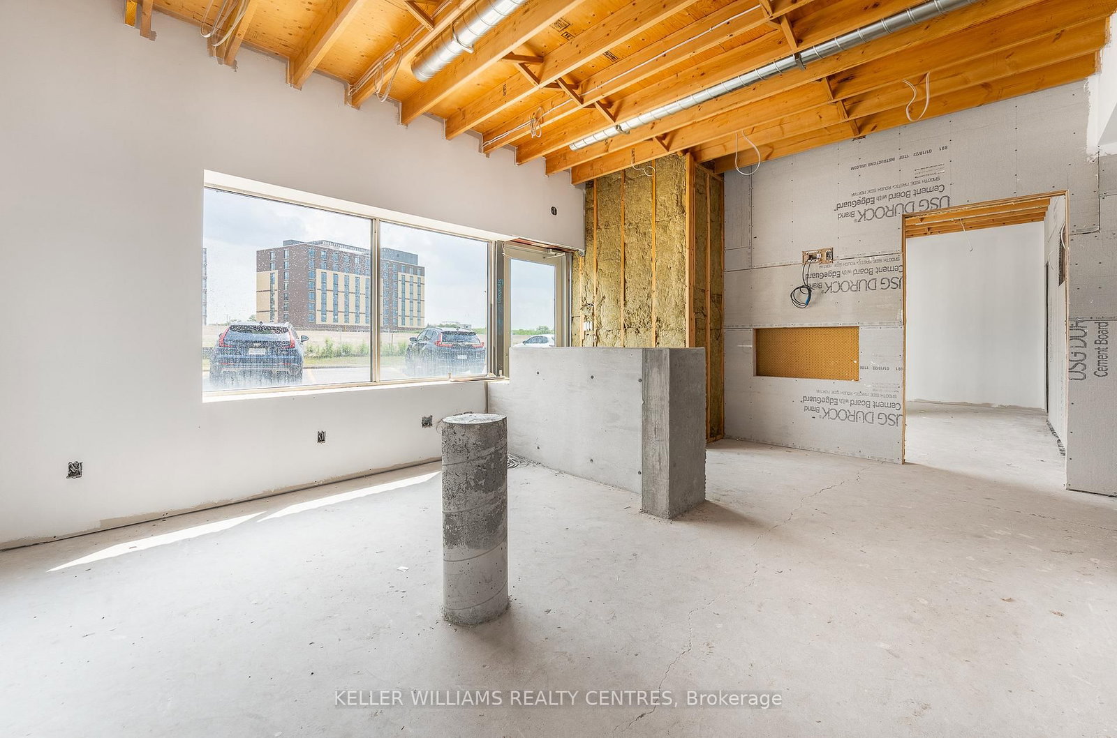 138 Sandiford Drive, Unit 4 - Photo 8