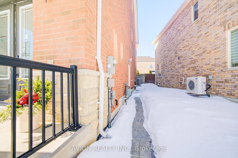Basement - 12 Parsell St, Richmond Hill, L4E 0C7 | Image 3