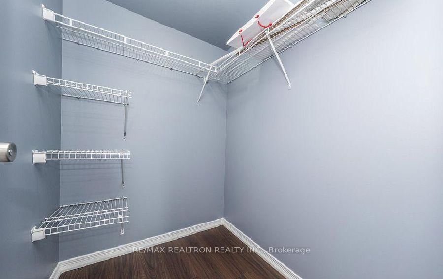 Condo for sale at 708-185 Oneida Crescent, Richmond Hill, Ontario, L4B 0B1 - Langstaff - MLS: N12835406