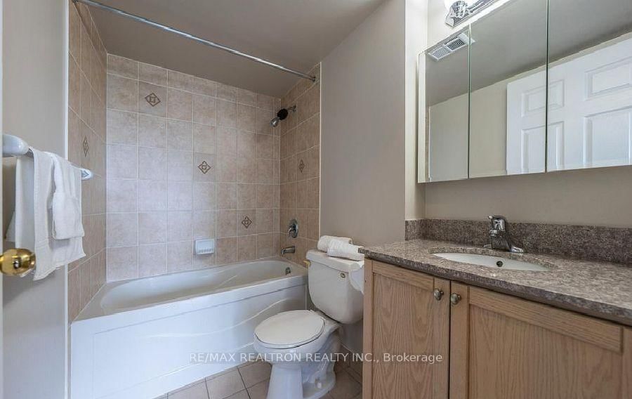 Condo for sale at 708-185 Oneida Crescent, Richmond Hill, Ontario, L4B 0B1 - Langstaff - MLS: N12835406