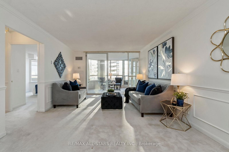 701 - 610 Bullock Dr, Markham, L3R 0G1 | Image 2