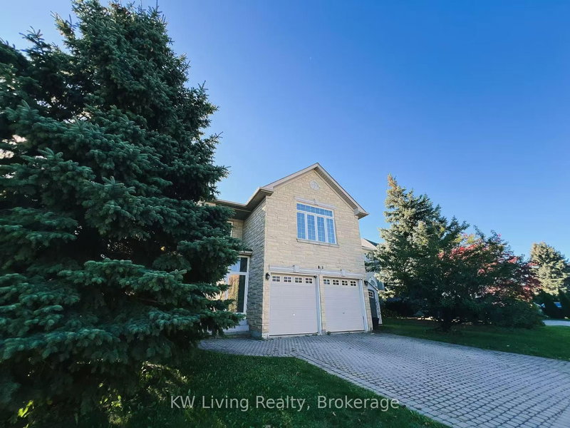 65 Clarendon Dr, Richmond Hill, L4B 3X6 | Image 2