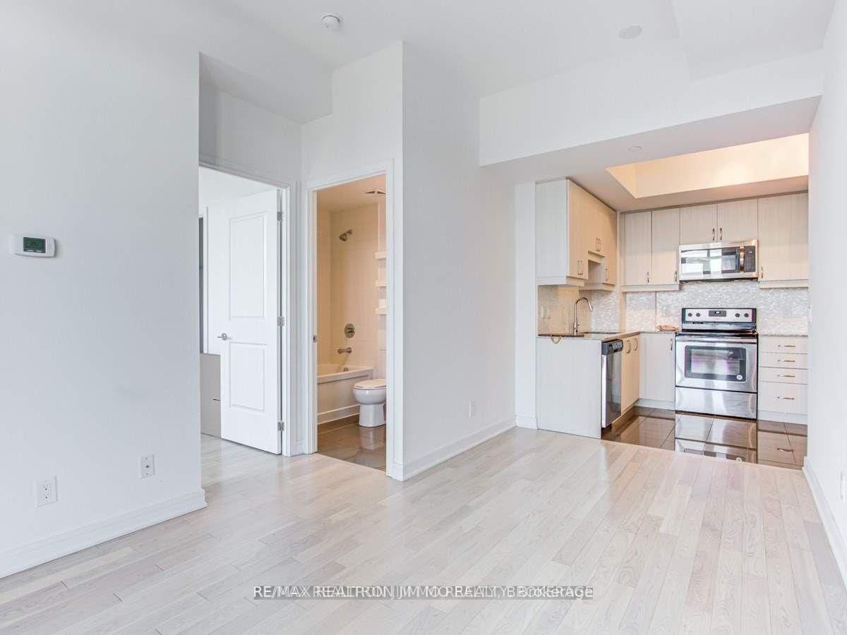 9199 Yonge Street, Unit 815 SE - Photo 14