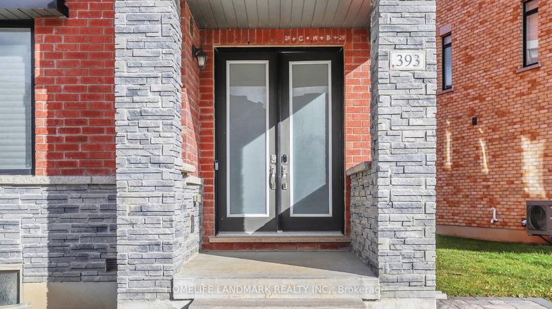 393 William Graham Dr, Aurora, L4G 0Z9 | Image 2