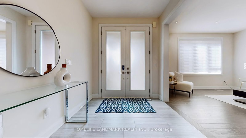 393 William Graham Dr, Aurora, L4G 0Z9 | Image 3