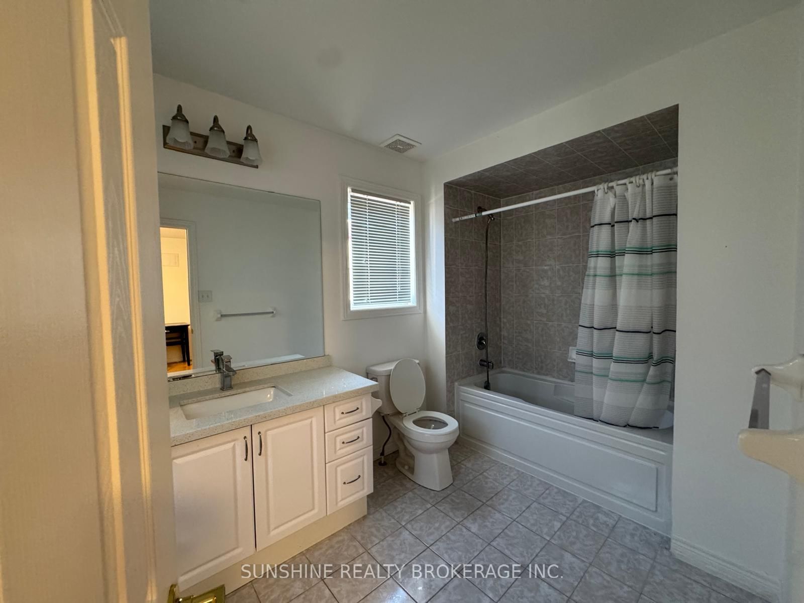 Detached House for lease at 100 Fred Mclaren Boulevard, Markham, Ontario, L6E 0L3 - Wismer - MLS: N12837432