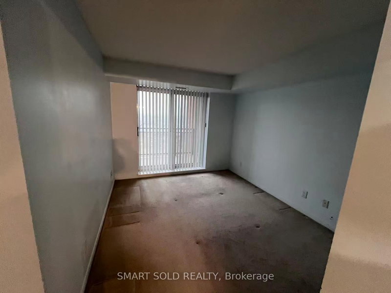 512 - 73 King William Cres, Richmond Hill, L4B 0C2 | Image 3