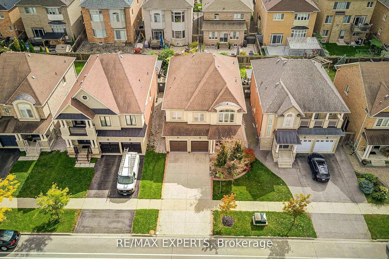 Detached House for sale at 277 Chatfield Drive, Vaughan, Ontario, L4H 3R8 - Vellore Village - MLS: N12838394