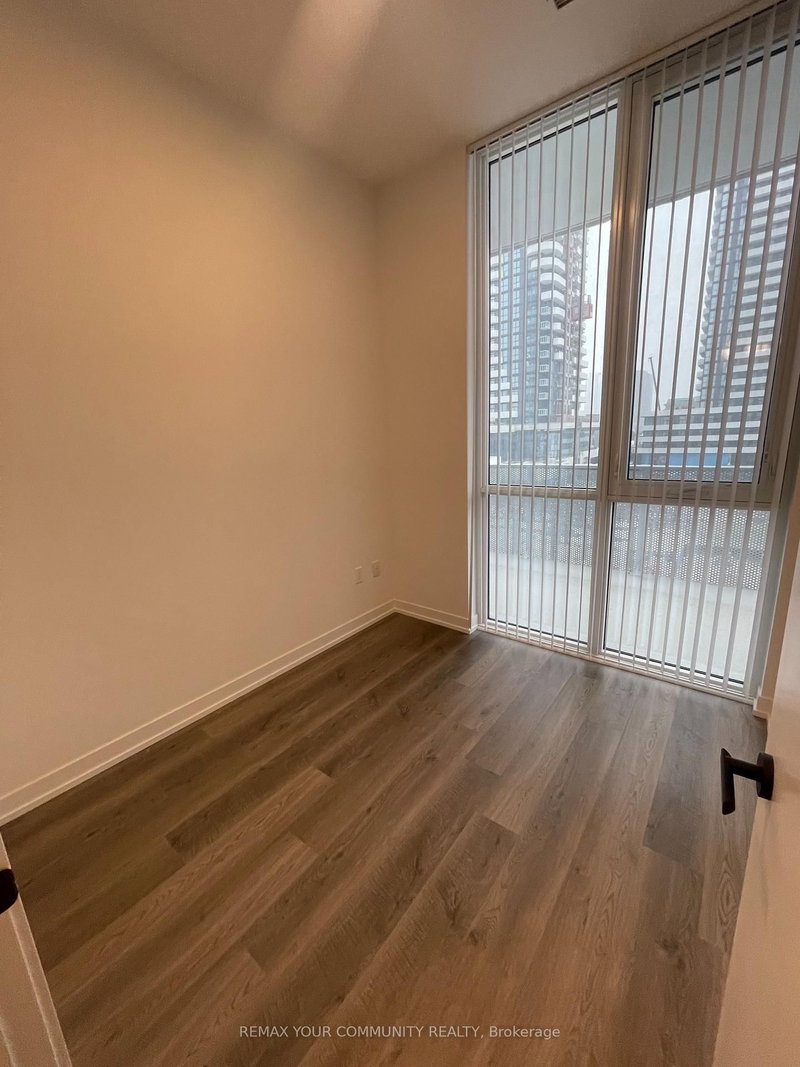 620 - 195 Commerce St, Vaughan, L4K 0P9 | Image 2