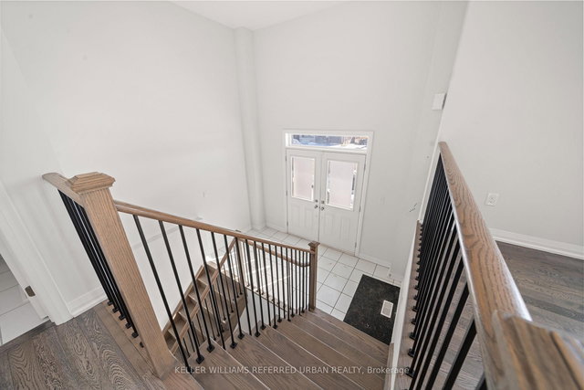 1466 Stovell Crescent