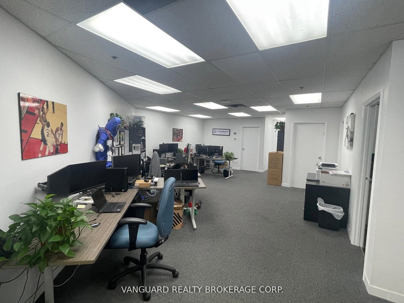 18 - 231 Millway Ave, Vaughan, L4K 3W7 | Image 2