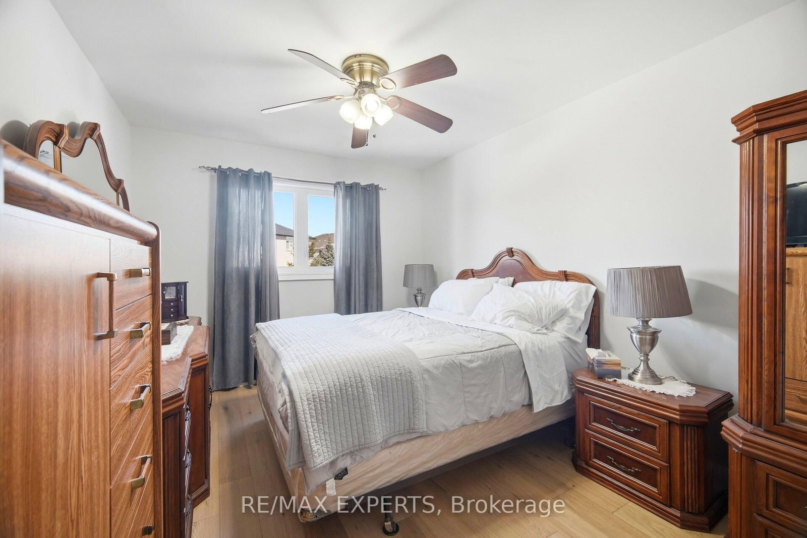 Semi-Detached House for sale at 75 Corkwood Crescent, Vaughan, Ontario, L6A 3B4 - Maple - MLS: N12839634