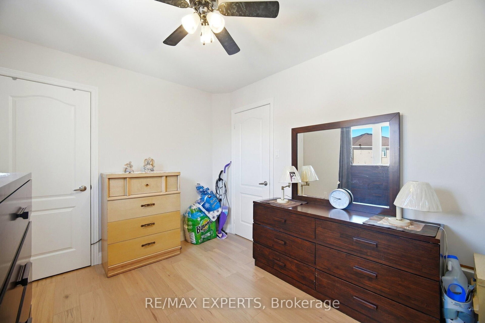 Semi-Detached House for sale at 75 Corkwood Crescent, Vaughan, Ontario, L6A 3B4 - Maple - MLS: N12839634