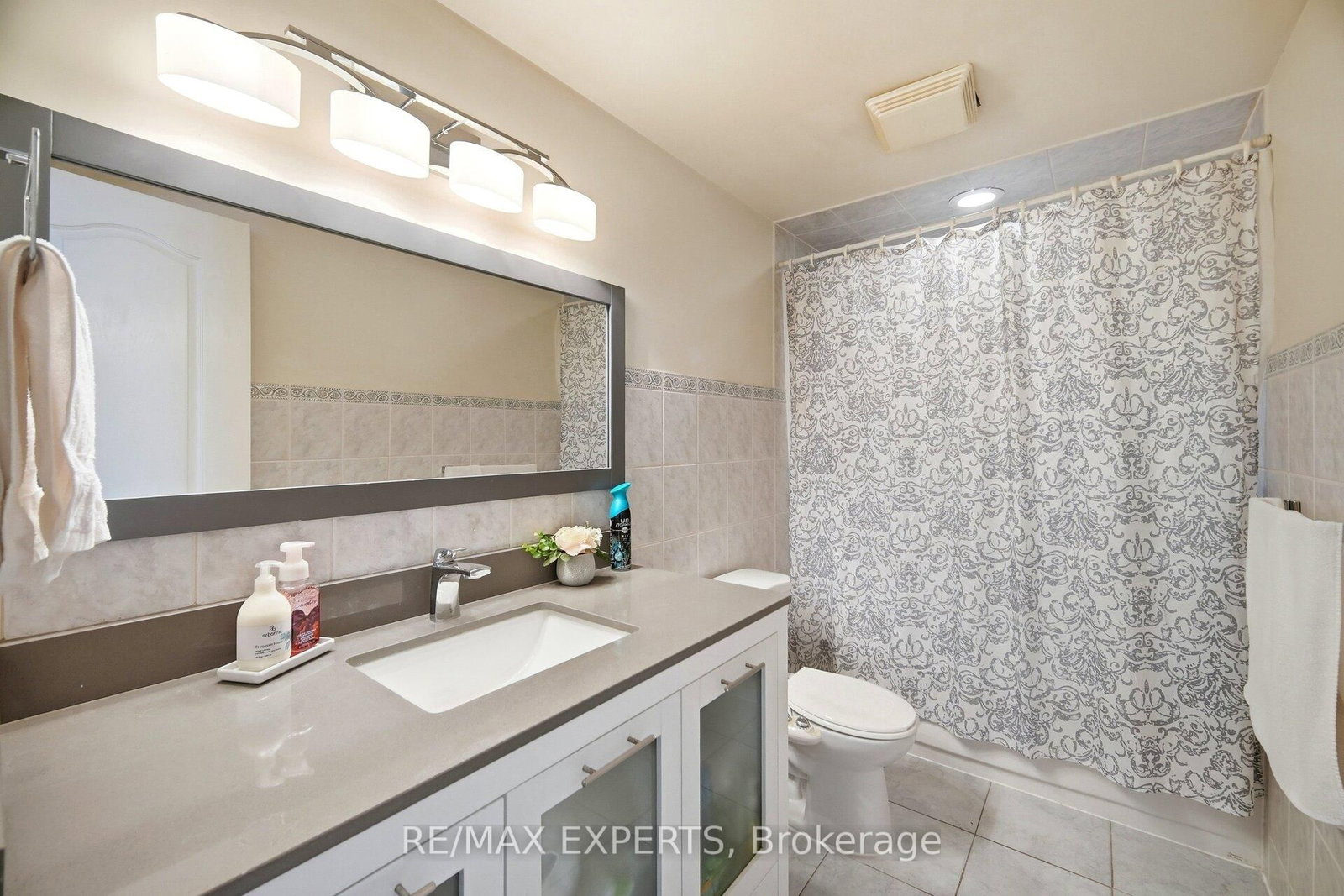 Semi-Detached House for sale at 75 Corkwood Crescent, Vaughan, Ontario, L6A 3B4 - Maple - MLS: N12839634