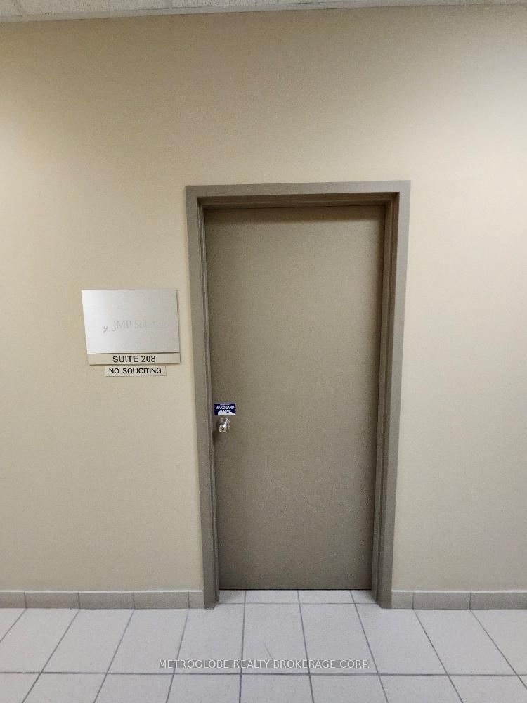 207/8/9 - 8551 Weston Rd, Vaughan, L4L 9R4 | Image 2