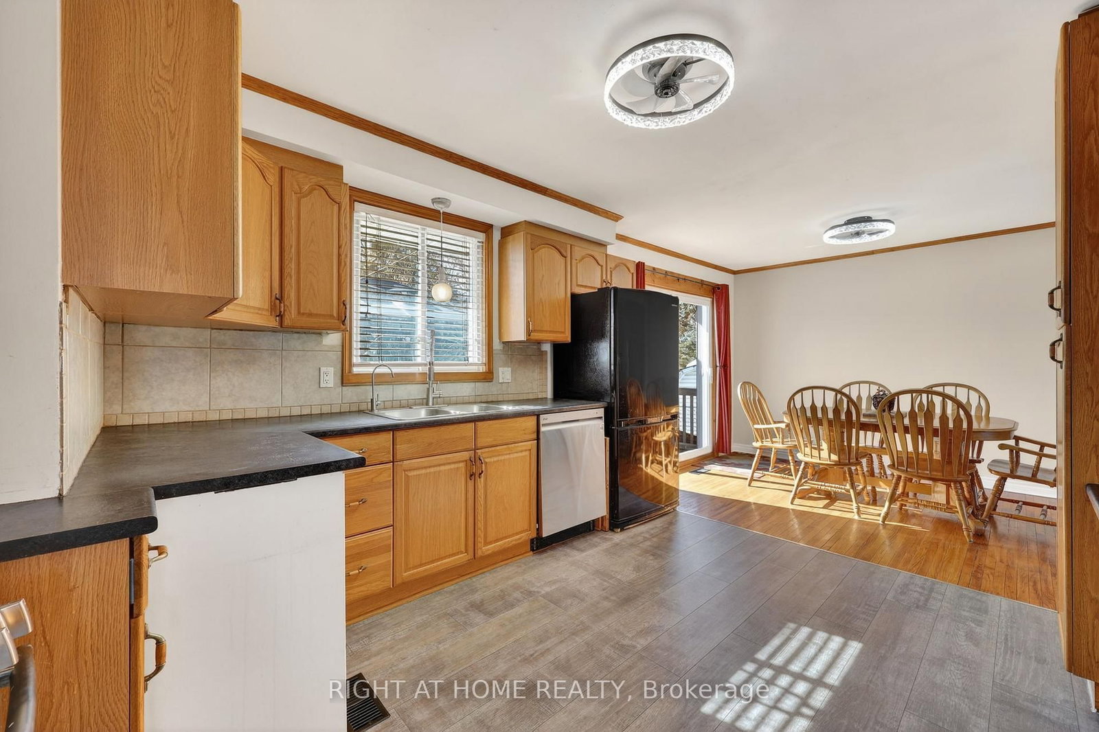 Detached House for sale at 246 Calford Street, Essa, Ontario, L0M 1B0 - Angus - MLS: N12839724