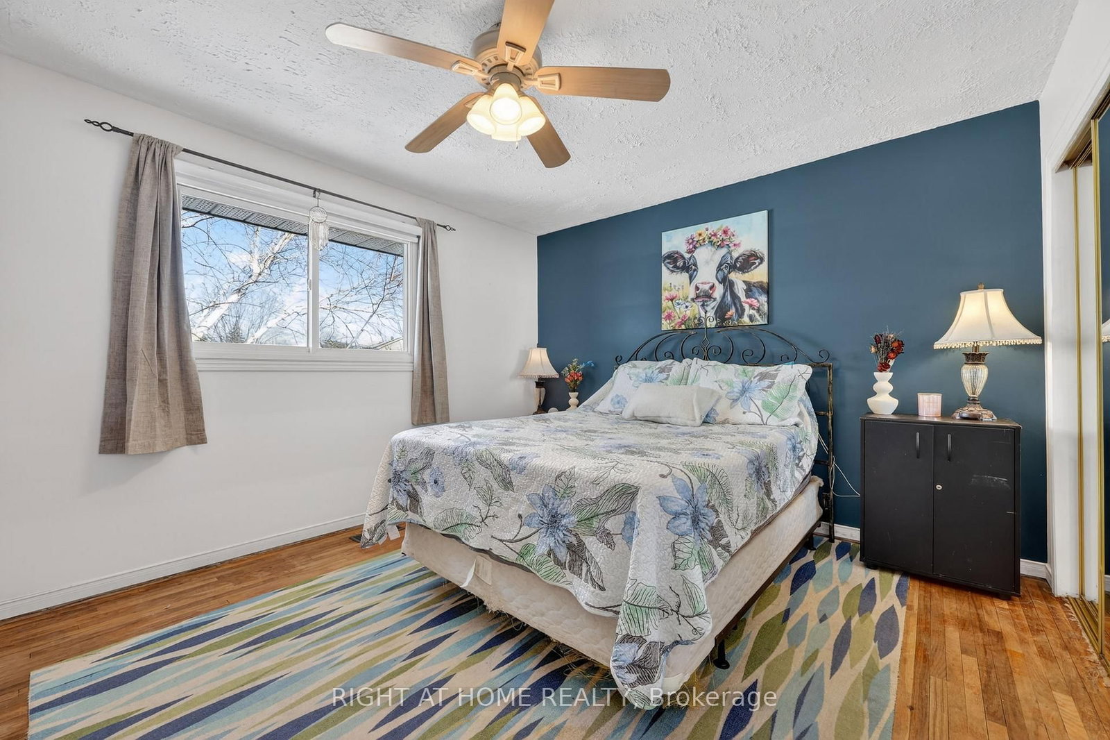 Detached House for sale at 246 Calford Street, Essa, Ontario, L0M 1B0 - Angus - MLS: N12839724