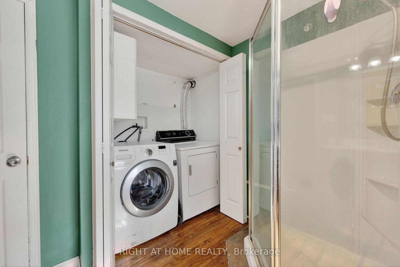 Detached House for sale at 246 Calford Street, Essa, Ontario, L0M 1B0 - Angus - MLS: N12839724