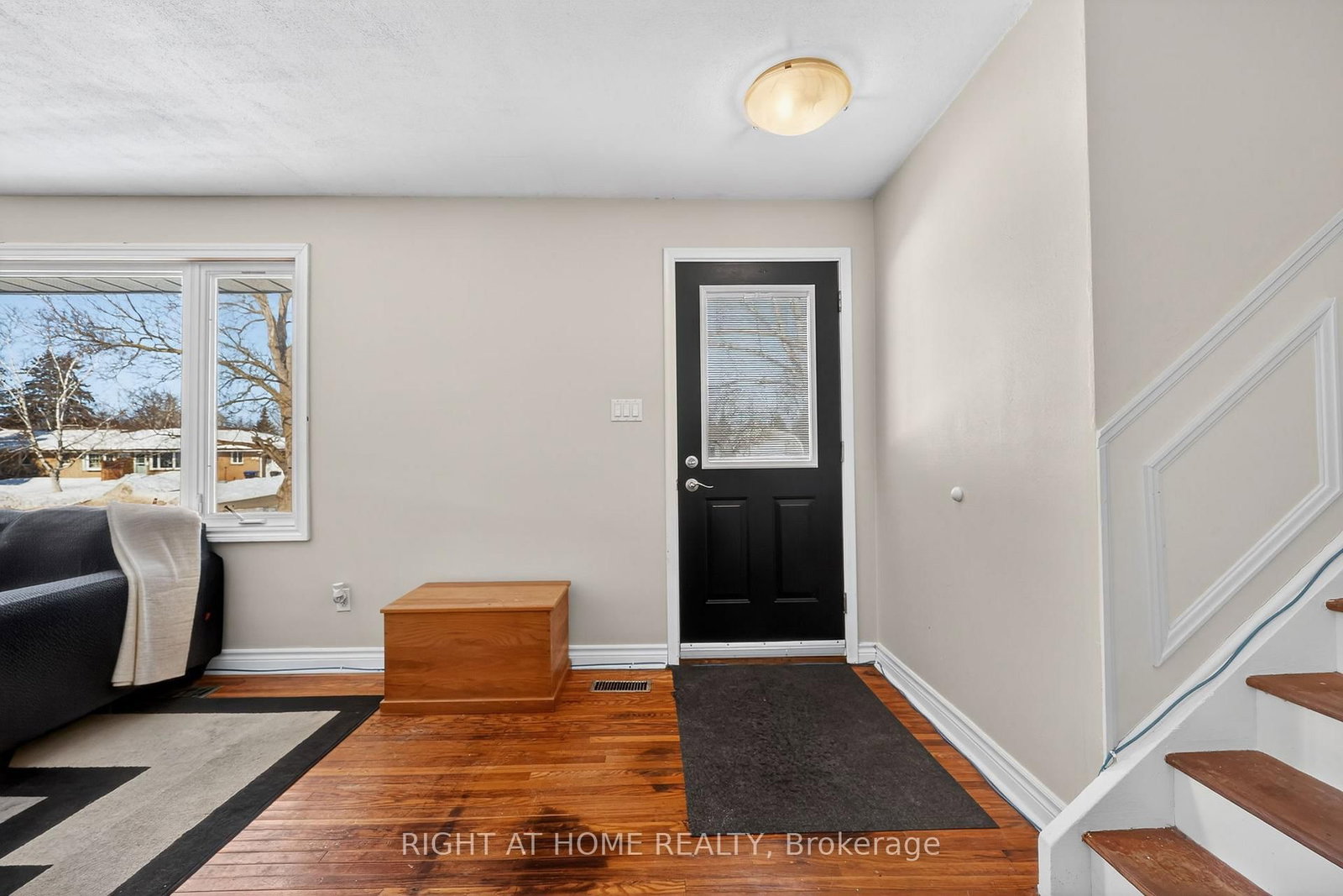 Detached House for sale at 246 Calford Street, Essa, Ontario, L0M 1B0 - Angus - MLS: N12839724