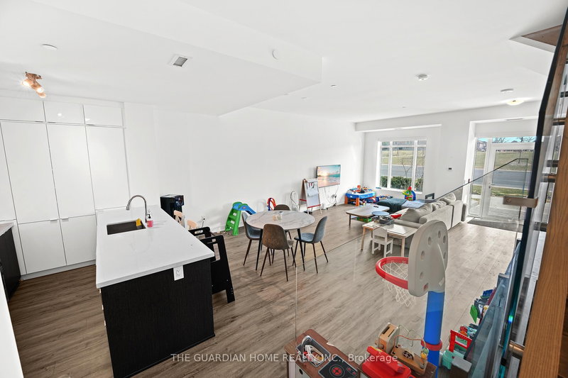 126B - 11750 Ninth Line, Whitchurch-Stouffville, L4A 8B4 | Image 3