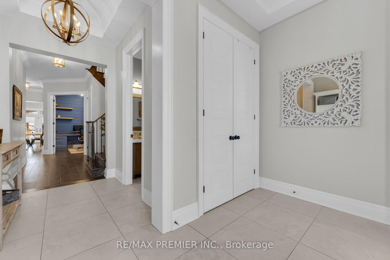 14 King Blvd, King, L7B 0P4 | Image 3