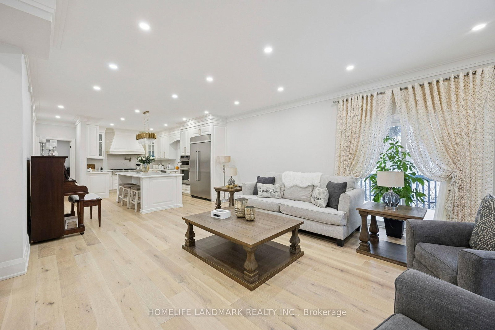 Detached House for sale at 49 Pearson Avenue, Richmond Hill, Ontario, L4C 6T3 - South Richvale - MLS: N12840266