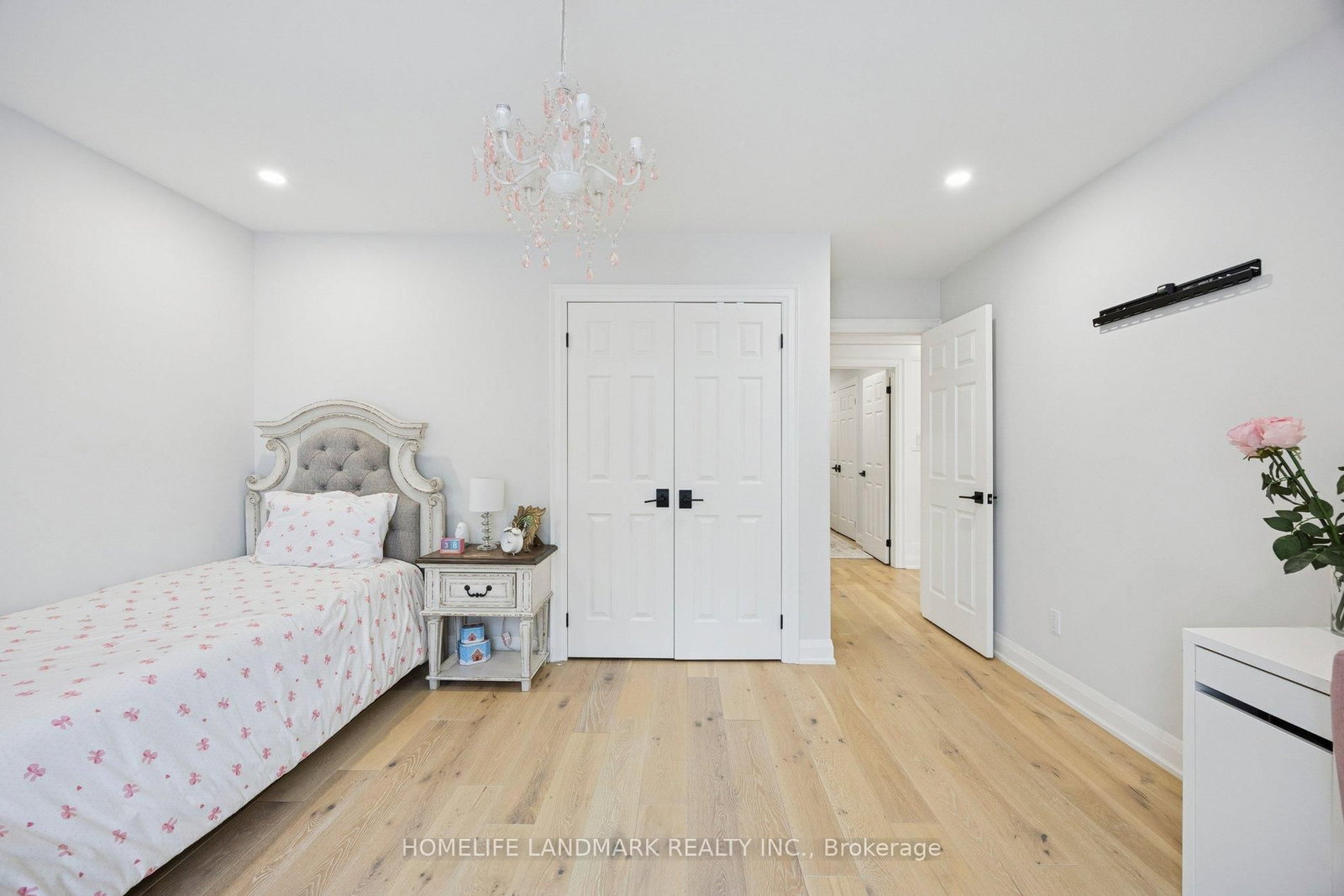 Detached House for sale at 49 Pearson Avenue, Richmond Hill, Ontario, L4C 6T3 - South Richvale - MLS: N12840266