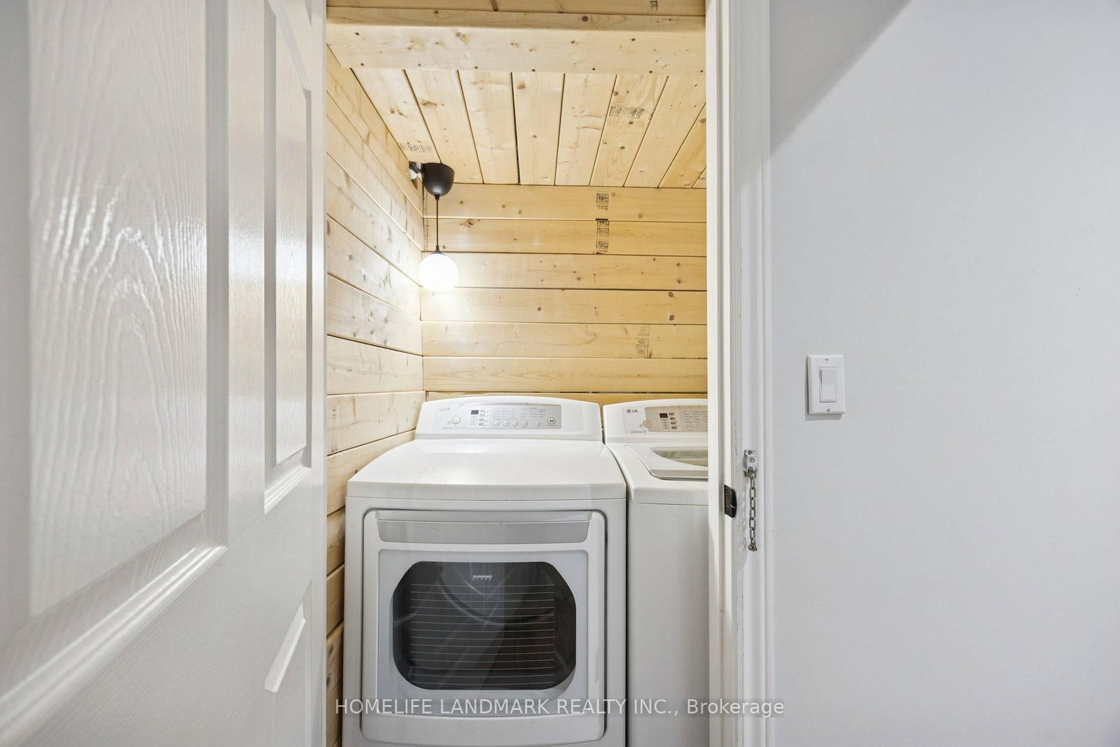 Detached House for sale at 49 Pearson Avenue, Richmond Hill, Ontario, L4C 6T3 - South Richvale - MLS: N12840266