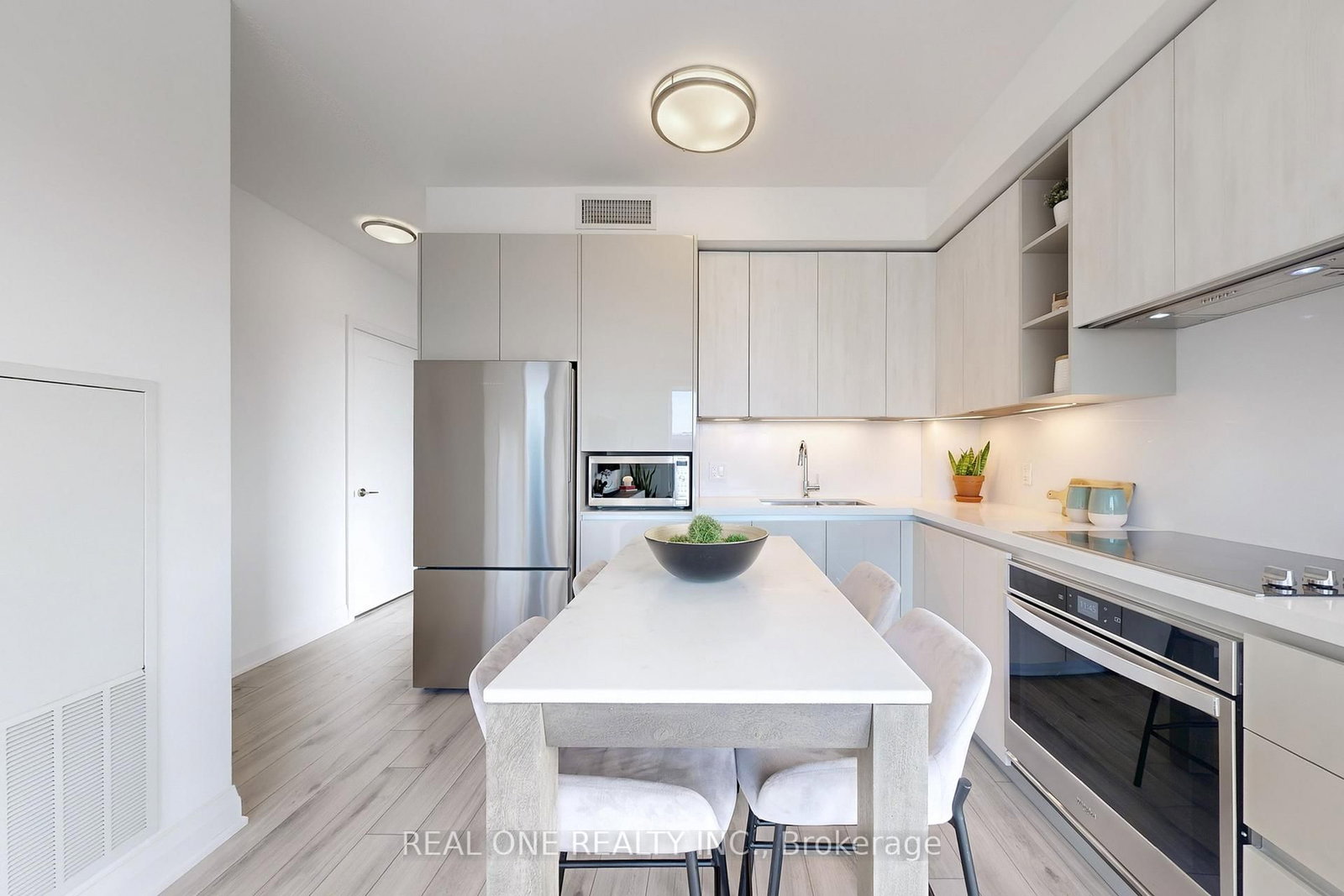 Condo for sale at 1209-398 Highway 7 Road, Richmond Hill, Ontario, L4B 0G6 - Doncrest - MLS: N12840596