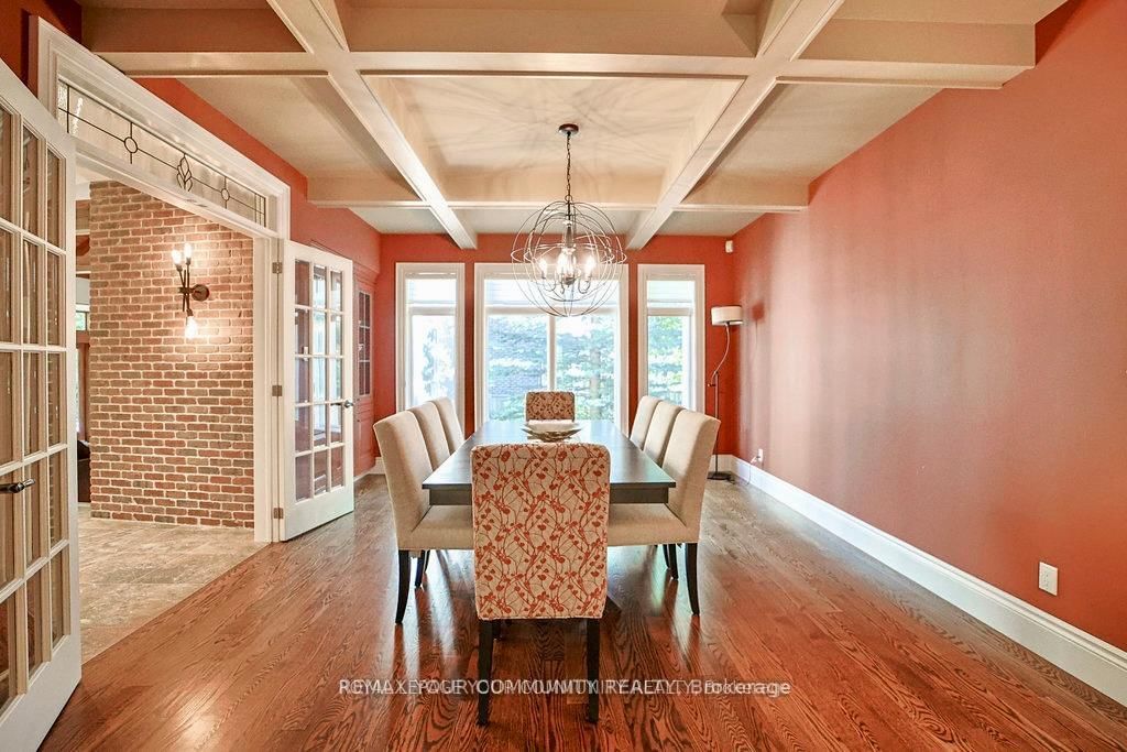 57 Joseph Street S