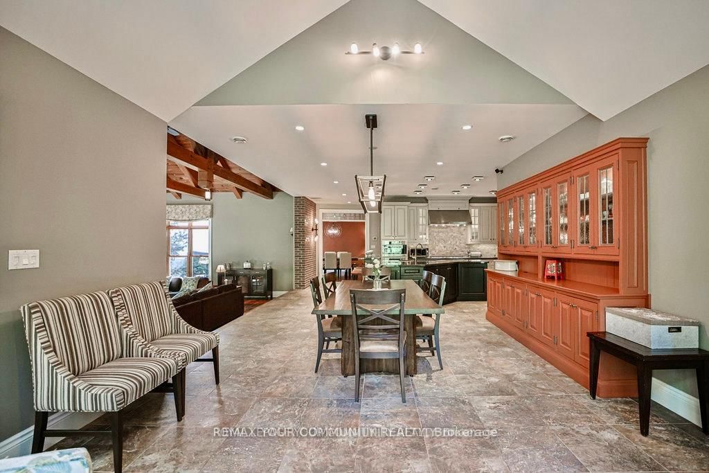 57 Joseph Street S