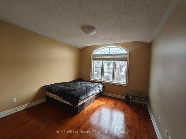 upper#2 - 92 Monkhouse Road