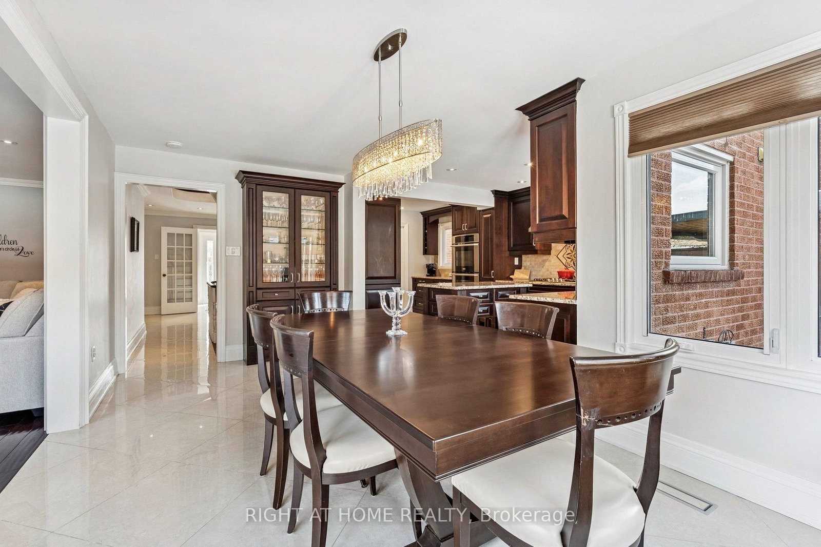 Detached House for sale at 10 Claudia Avenue, Vaughan, Ontario, L4L 6S1 - West Woodbridge - MLS: N12842528