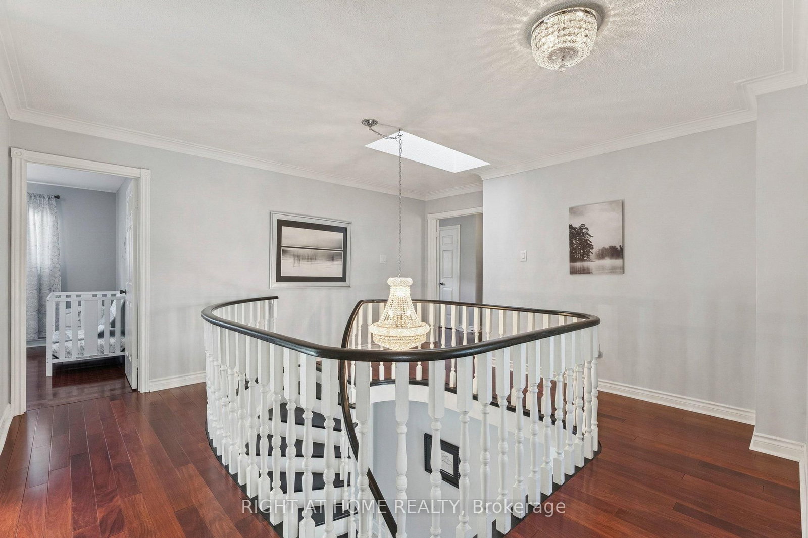 Detached House for sale at 10 Claudia Avenue, Vaughan, Ontario, L4L 6S1 - West Woodbridge - MLS: N12842528