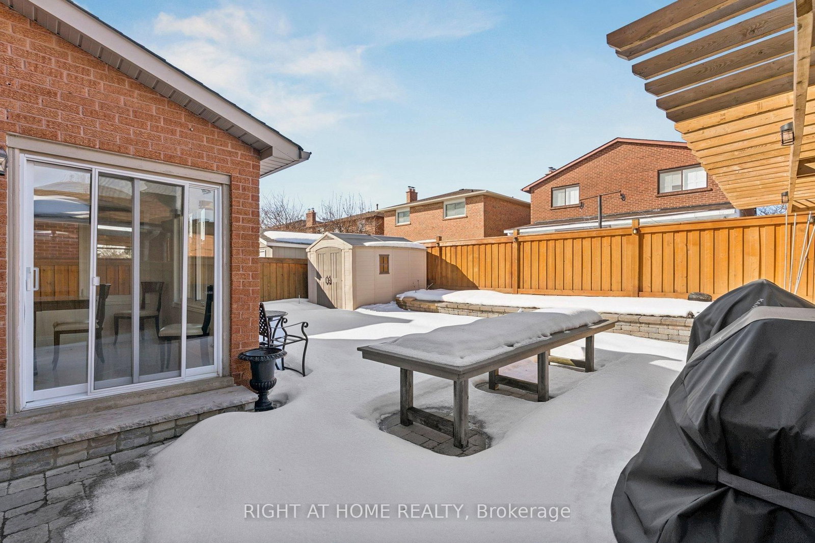 Detached House for sale at 10 Claudia Avenue, Vaughan, Ontario, L4L 6S1 - West Woodbridge - MLS: N12842528